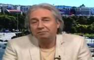 مرشد النايف: مؤشر انخفاض الليرة السورية سيبقى نشطا.. والعقوبات تلعب دورا مؤثرا على بقاء الاقتصاد السوري ضمن حالة الاستعصاء السياسي